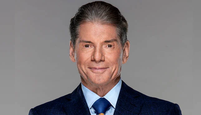 Vince McMahon & Dana White salvano gli USA 5